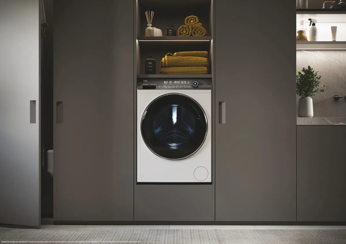 Haier I-Pro Serie 7 Plus, Lavatrice a carica frontale 8 KG, Libera Installazione, Classe A-25%, 1400 giri, Opzione Vapore, 14 programmi, App hOn, Smart Dosing, AxLxP 85x60x53 cm, Bianca - HW80-B14979T