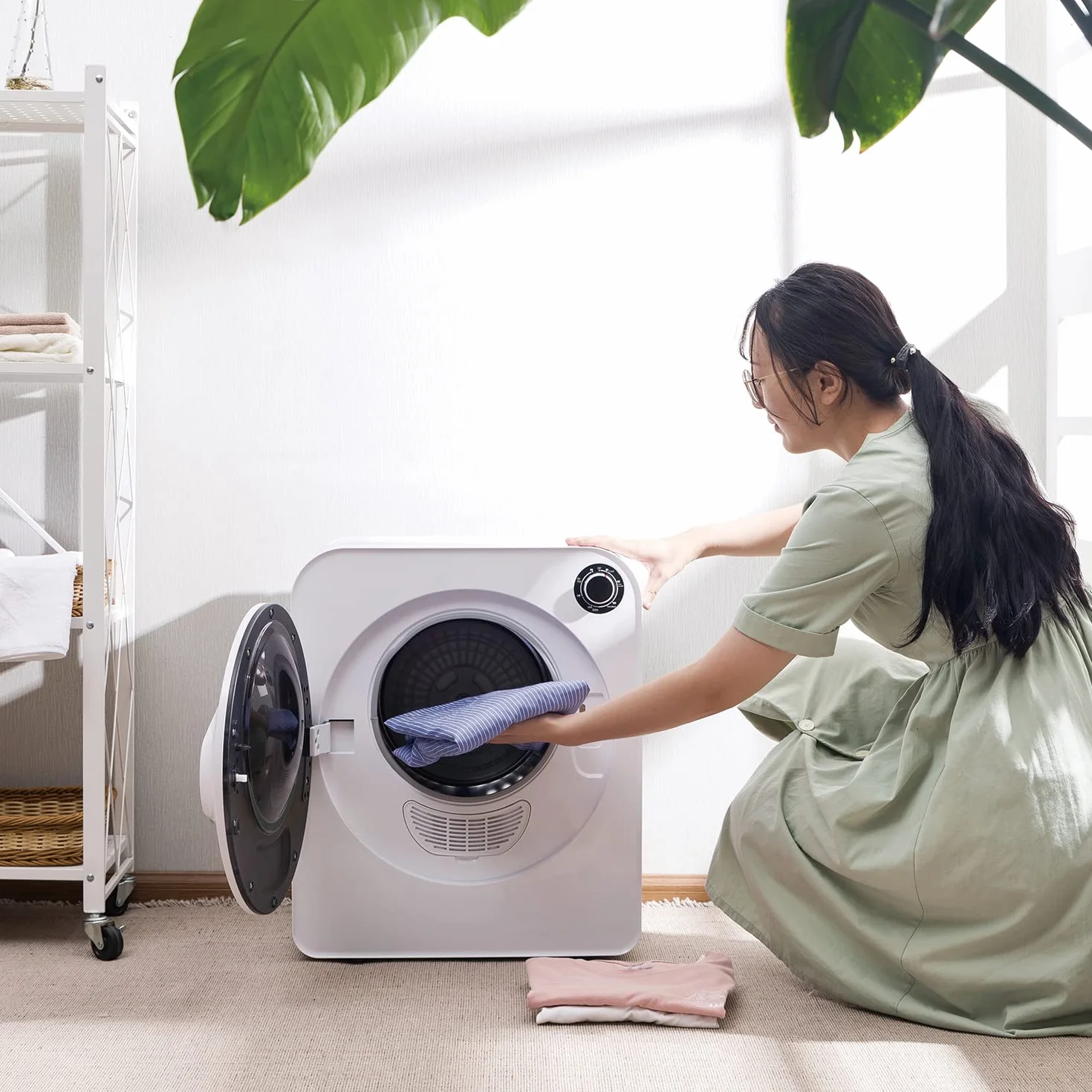 Green Blue GB405 Asciugatrice elettrica 830W / 3kg / Asciugatrice per vestiti a libera installazione o a parete 5programmi di asciugatura Libera installazione (Acsiugatrice GB405)