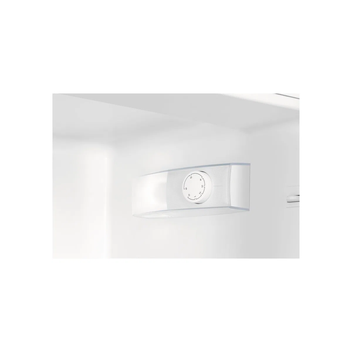 Electrolux LRB2AE88S Frigorifero Da Incasso Monoporta, Serie 500, Classe E, Capacità 142 Litri, Illuminazione a LED, Porta reversibile, Silenziosità 36 (dB), 873x548x549 mm