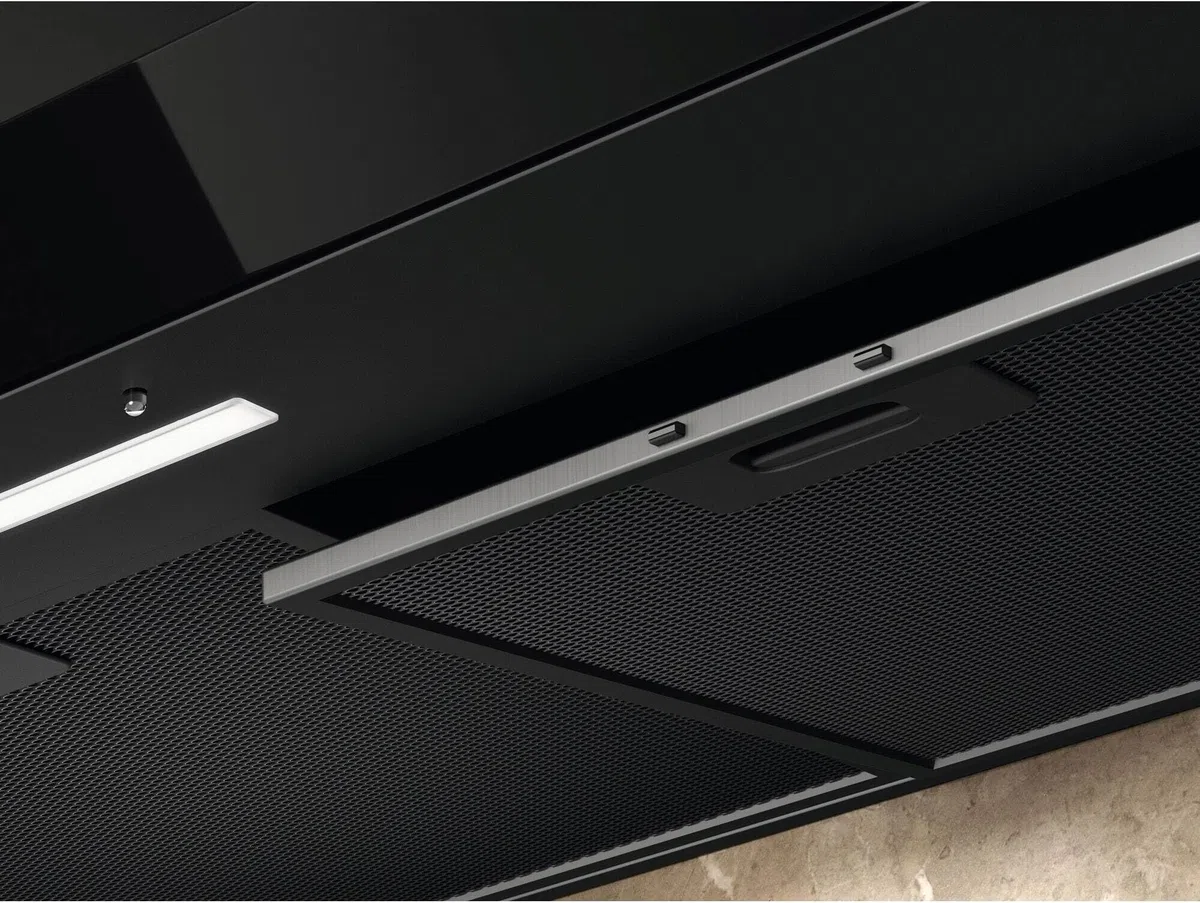Electrolux Cappa aspirante LFT819K, nera