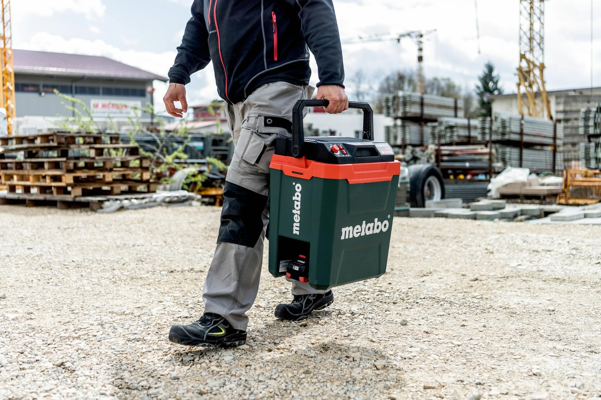 Metabo frigorifero portatile a batteria KB 18 BL – 600791850 – 18 V – Frigo termico con funzione di mantenimento in caldo e chiusura di sicurezza – Senza batteria né caricatore [Classe energetica A]