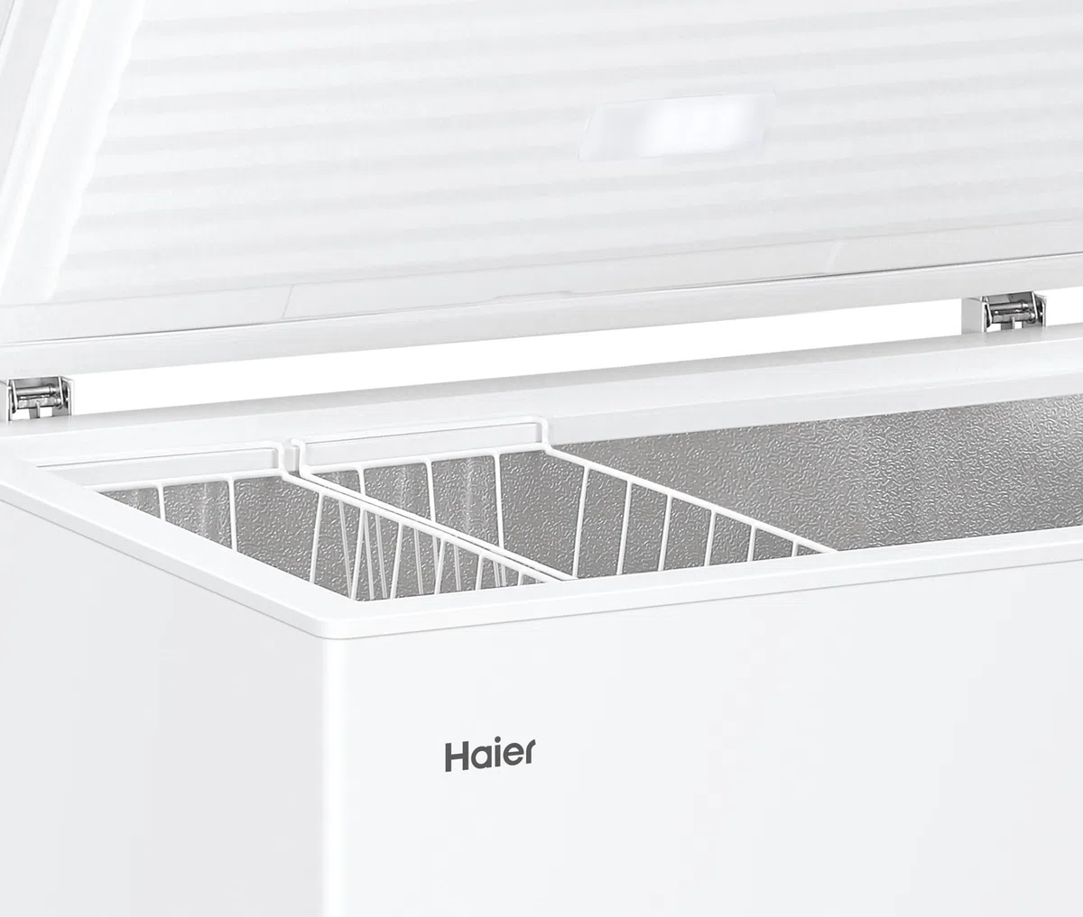 Haier HCE301E Congelatore Orizzontale a Pozzetto, 300 Litri, Temperatura Regolabile, Funzione Fast Freeze, Silenzioso, Libera Installazione, 111x62x84,5cm, Bianco, Classe E