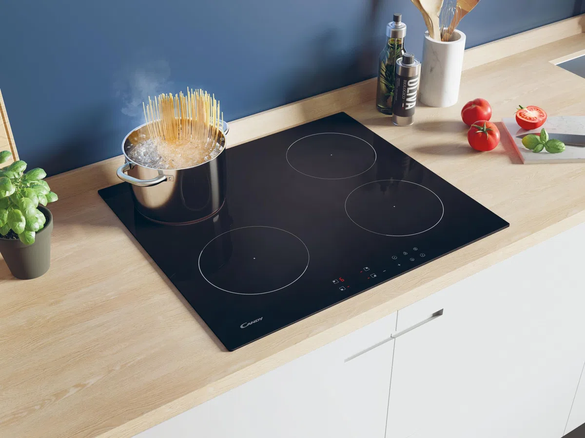 Candy Moderna CETPS64MCWIFITT Piano Cottura a Induzione 4 Zone Vetroceramica Touch Connesso 59x52x5 cm Nero