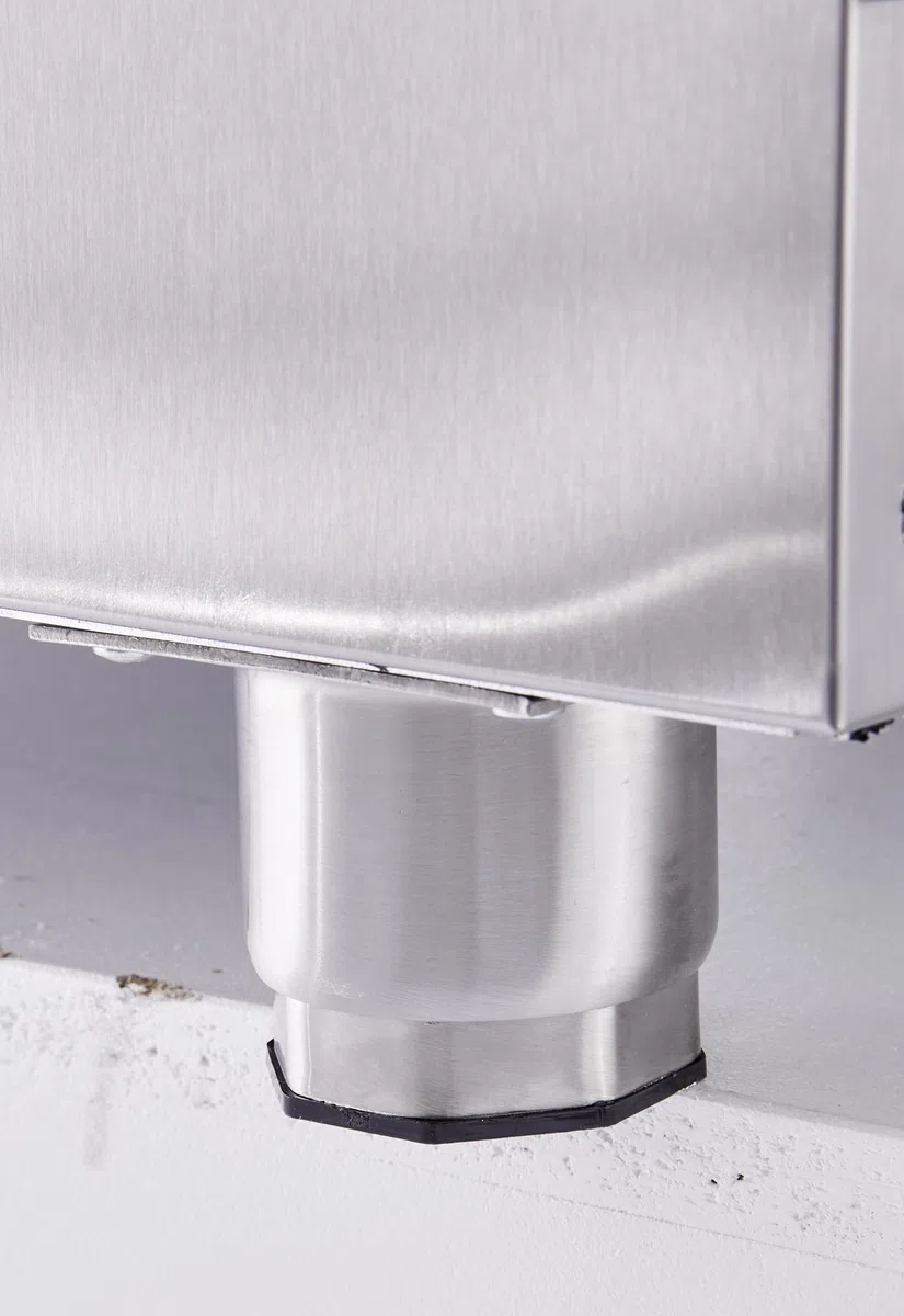 METRO Professional Congelatore GFR4600S, acciaio inox/ABS, 78 x 74 x 192.5 cm, 511 L, raffreddamento statico, 145 W, con serratura, argento