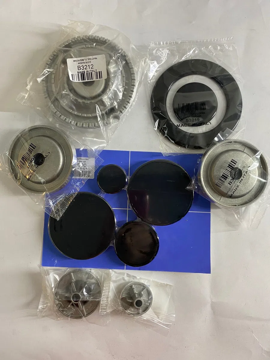 COMPATIBILI CON LOFRA set completo di ricambio per cucina a gas 5 fornelli 1 tripla corona 2 grandi 1 medio 1 piccolo KIT B 3212 15 P