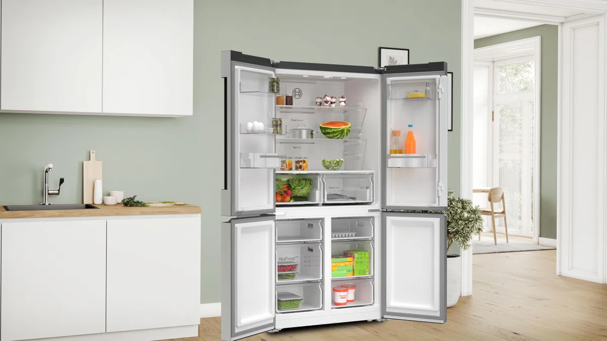 Bosch Serie 4 KFN96VPEA side-by-side refrigerator Freestanding 605 L E Stainless steel